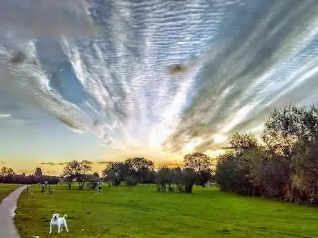 Photo de Oxton Fields