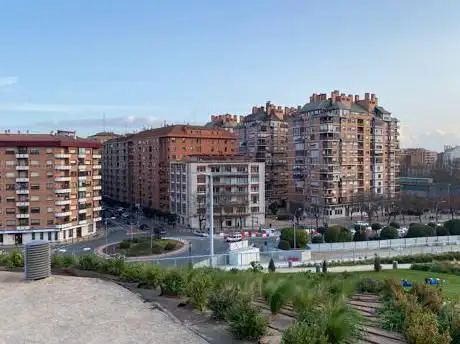Photo de Estanque lúdico del parque Felipe VI