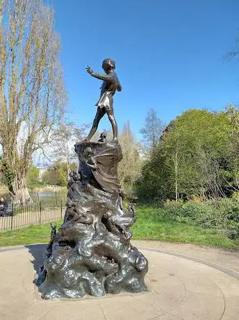 Photo of Peter Pan Statue