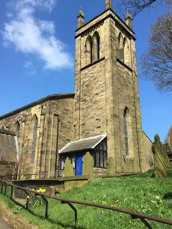 Photo de Holy Trinity Church South Crosland