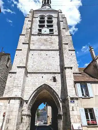 Photo de Tour Notre-Dame-du-Val