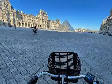 Photo de Paris Charms and Secrets