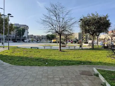 Photo de Piazza Giuseppe Dossetti
