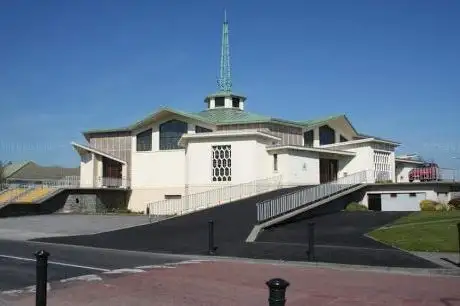 Photo de The Holy Family Catholic Church