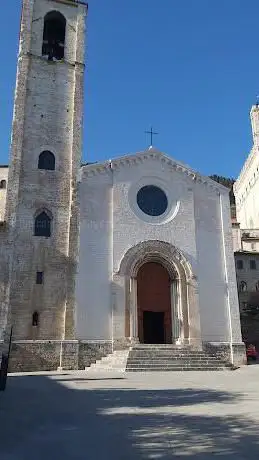 Photo de Church of Saint John Baptist