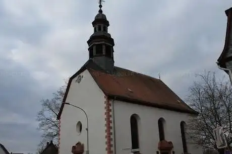 Photo de Evangelische Kirche Bruchenbrücken - Evangelische Erasmus-Alberus-Gemeinde Bruchenbrücken
