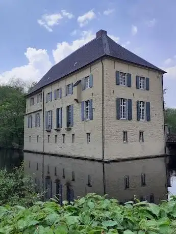 Photo de Lüttinghof _ The castle in the water
