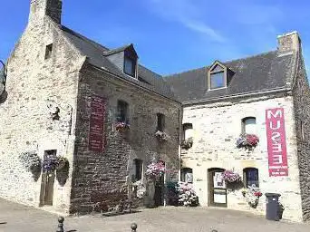 Photo de Point I et Musée des Passions et des Ailes