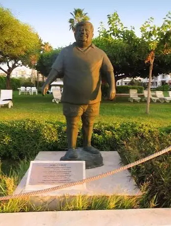 Photo de Turgut Özal Heykeli