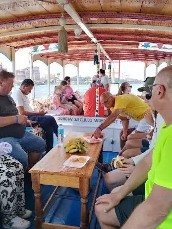 Photo de Boat ride Egypt luxor