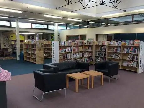 Photo de Lordshill Library