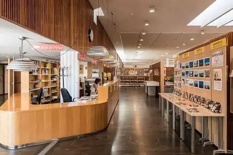 Photo de Biblioteca Municipal Torrente Ballester
