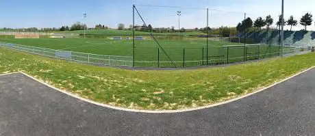 Photo de Stade Paul Debresie