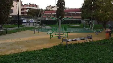 Photo de Parco pubblico Lissone - Guarenti/Giotto