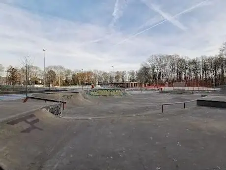 Photo de Skatepark Alte Radrennbahn der Rollbrett Union e.V.