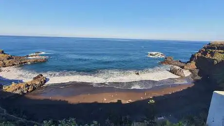 Photo de Playa Del Bollullo