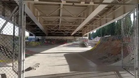 Photo de Tombstoned Skatepark