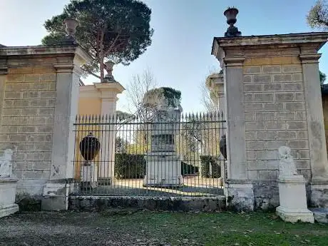 Photo de Statua della Dea Roma