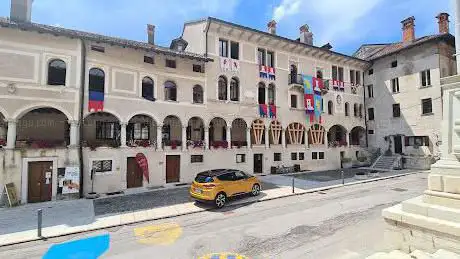 Photo de Ufficio Turistico di Feltre - Consorzio Dolomiti Prealpi