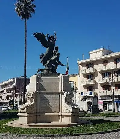 Photo de Monumento ai Caduti