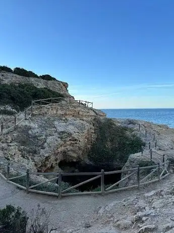 Photo de Gruta dos algarinhos