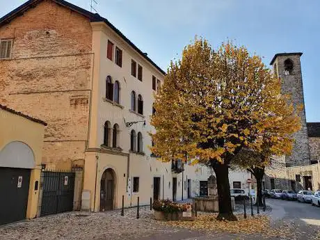 Photo de Fontana di Santa Maria dei Battuti