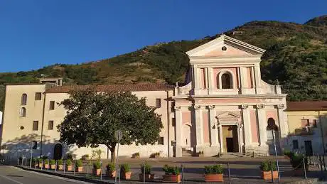 Photo de Redentoristi - Chiesa SS. TrinitÃ