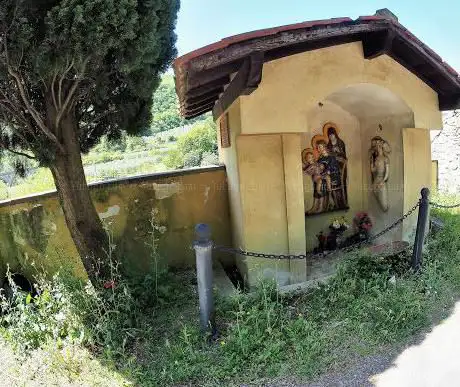 Photo de Tabernacolo Madonna Della Tosse
