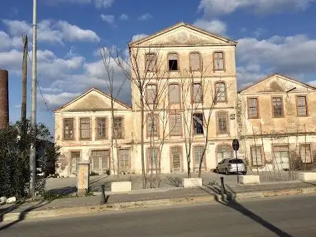 Photo de Sezai Ömer Madra tarihi zeytinyağı ve sabun fabrikası