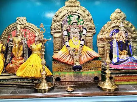 Photo de Sri Raja Rajeswary Amman alayam Reggio nell'Emilia Italia