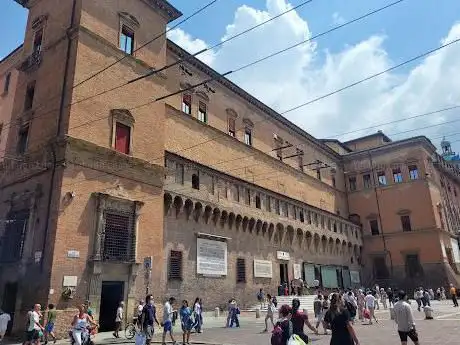 Photo de Piazza coperta Umberto Eco