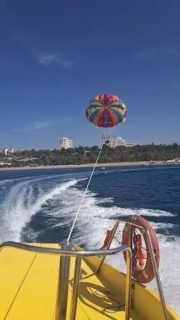 Photo de Watersports Antalya Konyaaltı Beach Park Kaplan su sporları 2