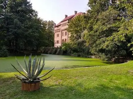 Photo de Seifersdorfer Schloss Park