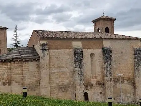 Photo de Iglesia Santa Maria Jus del Castillo