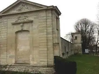 Photo de Vestiges du château de Roissy