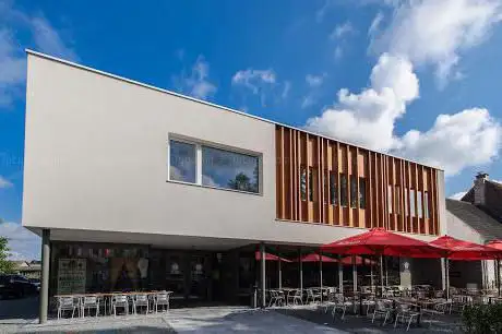 Photo de New Melac - Ontmoetingscentrum Zwijnaarde vzw