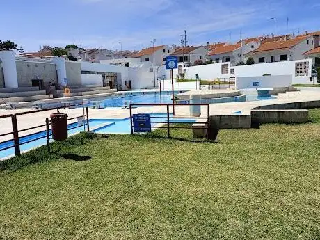 Photo de Municipal pools of Mora