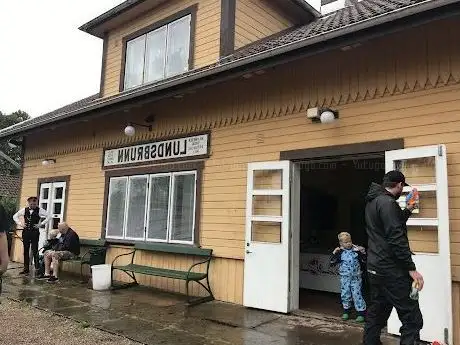 Photo de Lundsbrunns station (Skara Lundsbrunns järnvägar - Museiejärnväg)