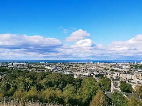 Photo de Hilltop Viewpoint Edinburgh Zoo