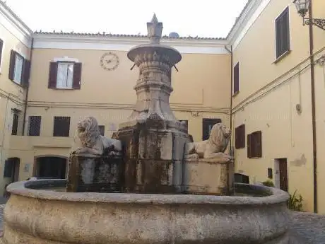 Photo de Fontana dei Leoni