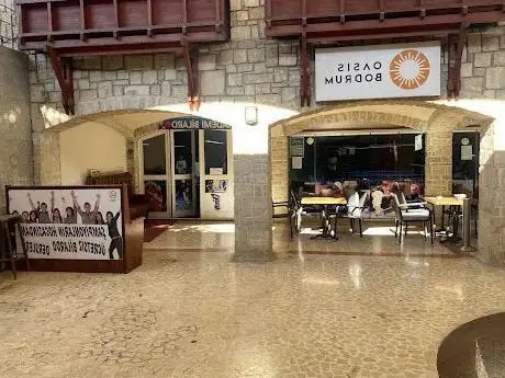 Photo de Akademi Bilardo