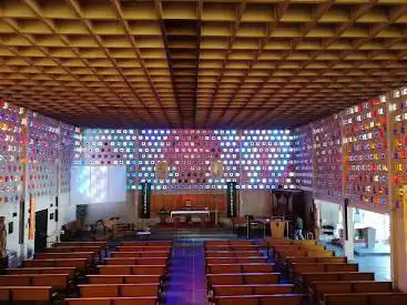 Photo de Eglise St Jean Marie Vianney - Vallières