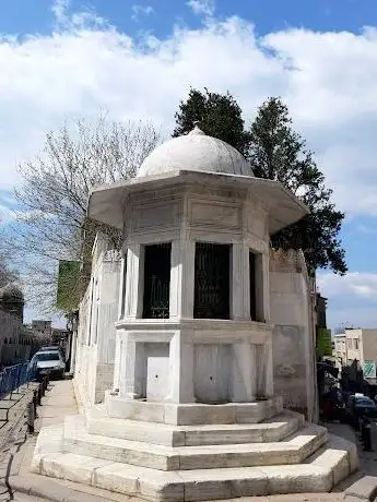 Photo de Mimar Sinan Türbesi