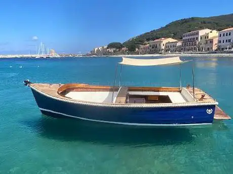 Photo de VENTI BOAT CHARTER - PORTOFINO