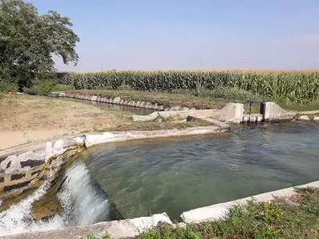 Photo de Rongione di Arconate - Vasca della Esse