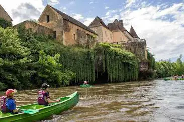 Photo de Canoës APA Saint Léon Sur Vézère