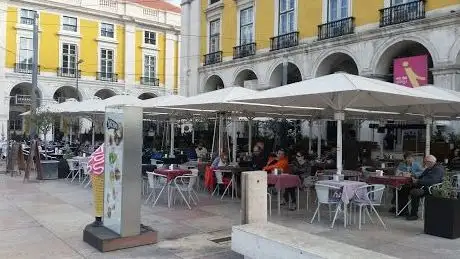 Photo de Ask me Lisboa- Praça do Comércio