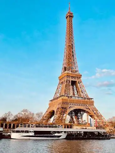Photo de Port Debilly Eifelturm Lookout