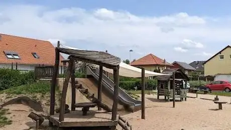 Photo de Spielplatz Auf der Höhe
