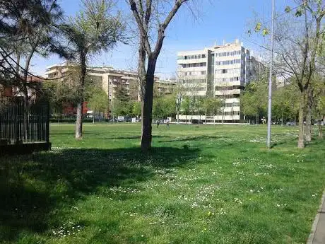 Photo de Parco pubblico di Via Dall'Acqua